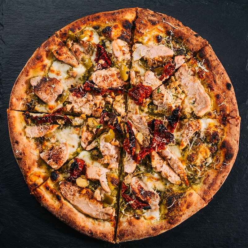 Chicken pesto pizza